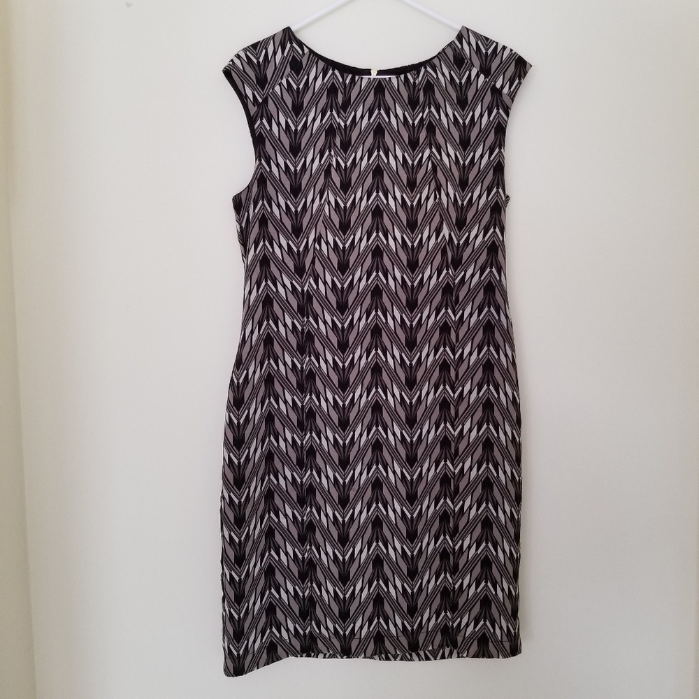 Vince Camuto Sleeveless Sheath Career Dress - 10